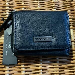 TAHARI Black Wallet Compact Soft